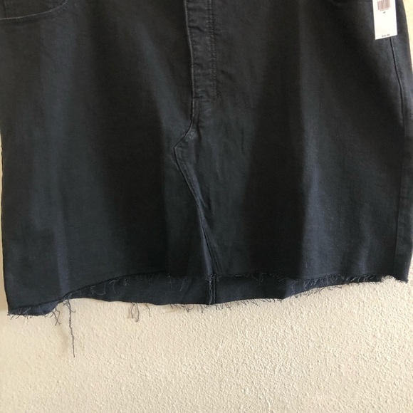 Old Navy High-Waisted Secret Smooth Pockets Button-Fly Frayed-Hem Jean Skirt 26 - Picture 5 of 11